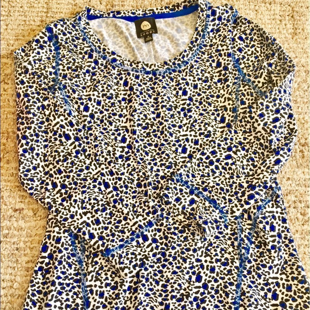 Jones New York Sport shirt in medium